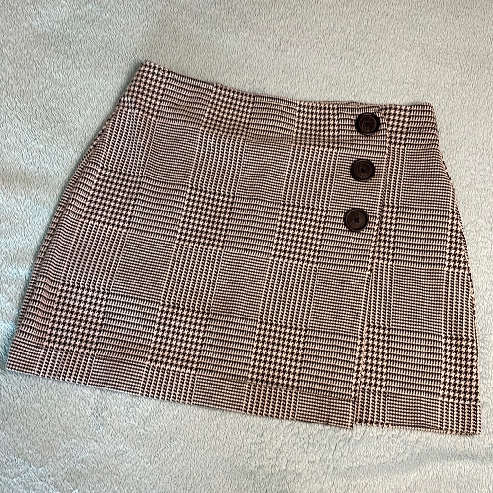 Forever 21 houndstooth mini skirt